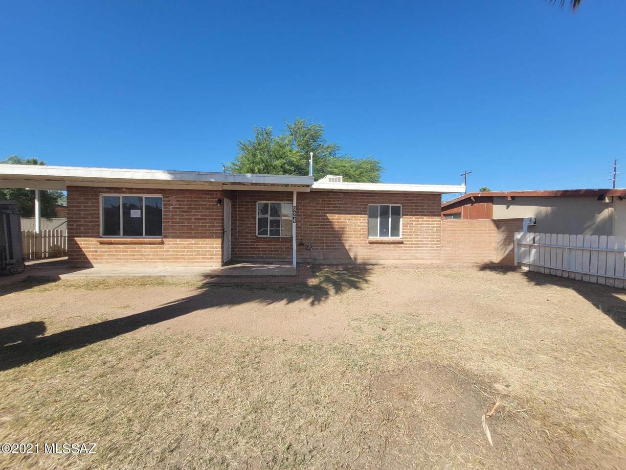 924 Weymouth Street - Photo 1