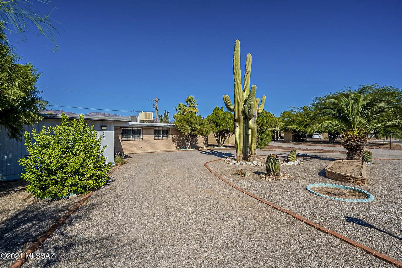 4401 Glenn Street - Photo 1