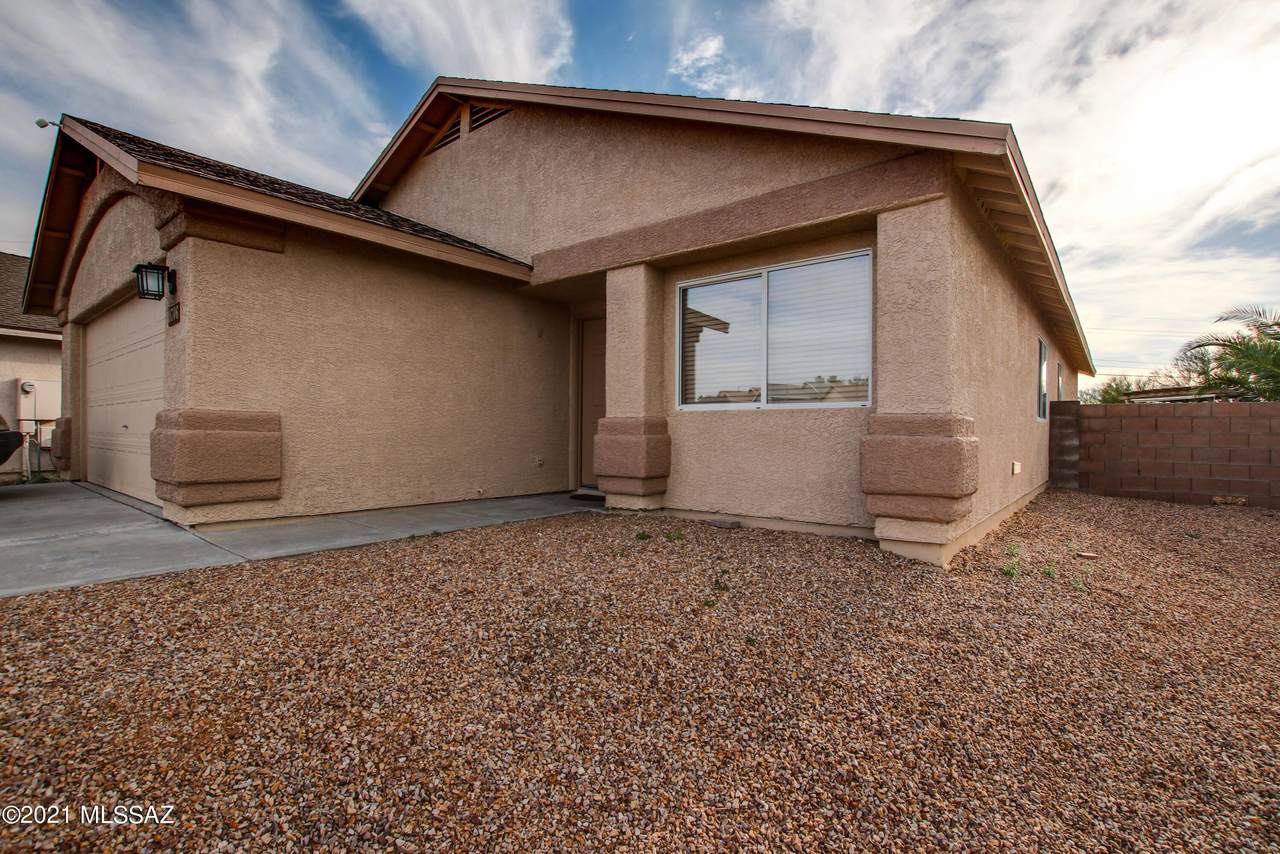 9706 Sascha Street - Photo 1