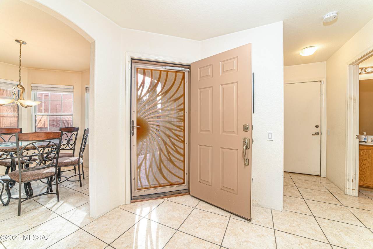 2632 Mountain Heights Court - Photo 1