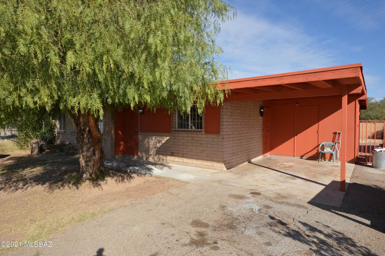 6931 39Th Street - Photo 1