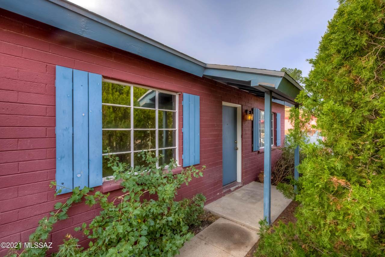 4926 Winsett Street - Photo 1