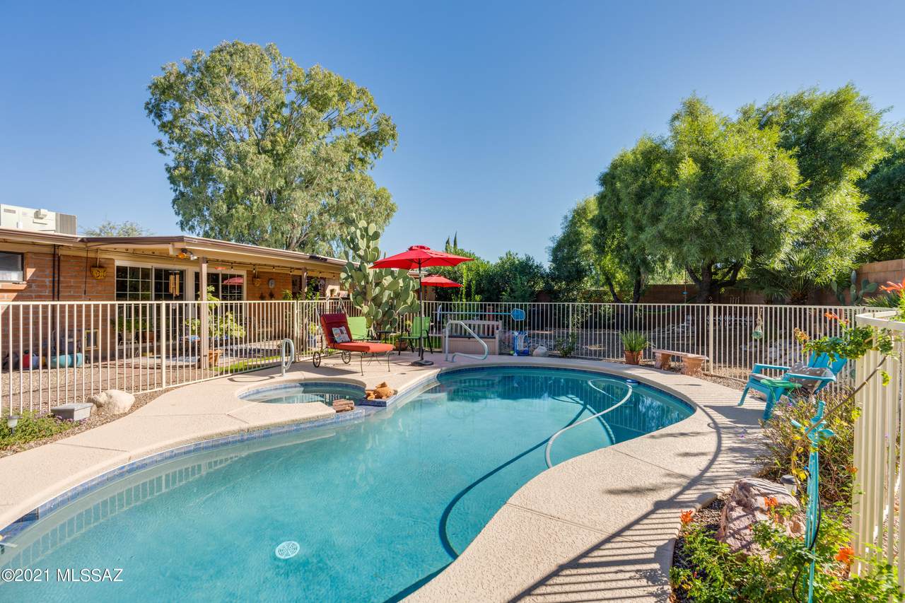 9142 Calle Cascada - Photo 1