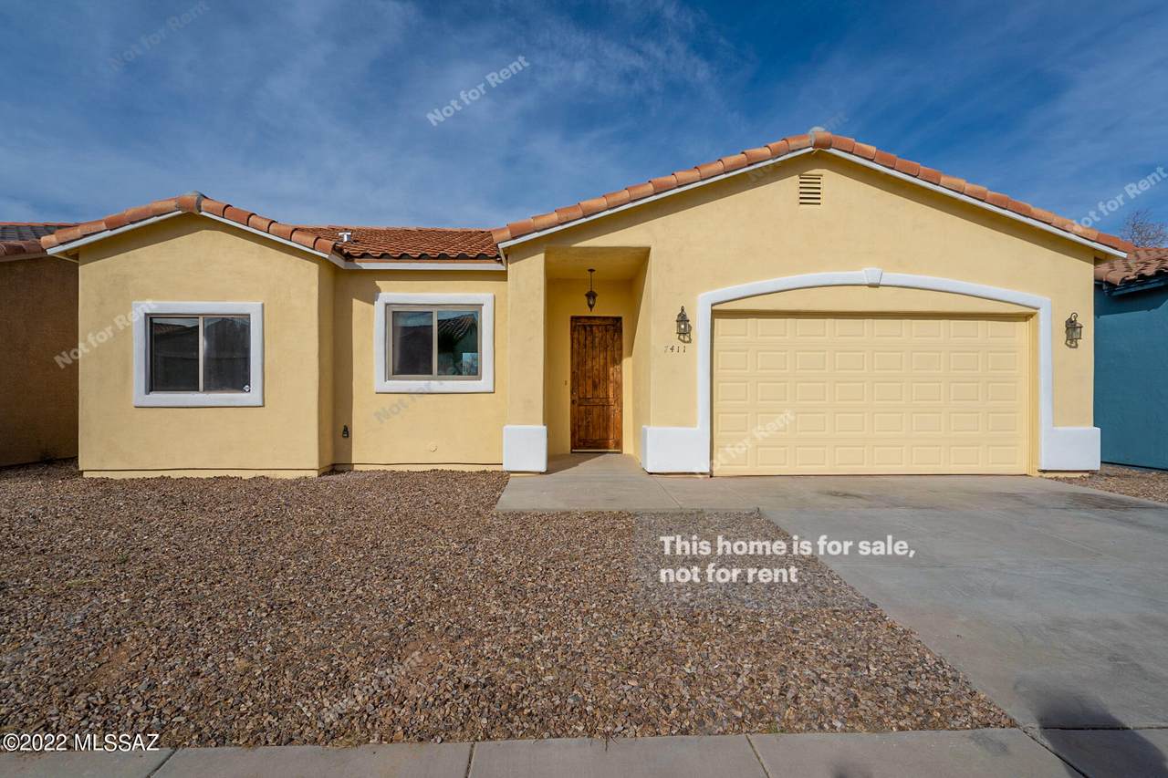 7411 Poinciana Place - Photo 1
