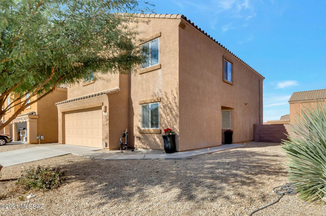 120 Cheevers Street - Photo 1