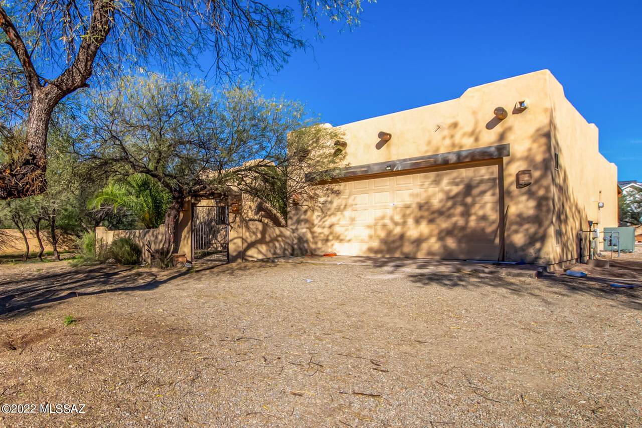 10985 Tanque Verde Road - Photo 1