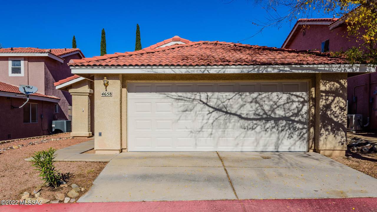 4658 Knollside Street - Photo 1