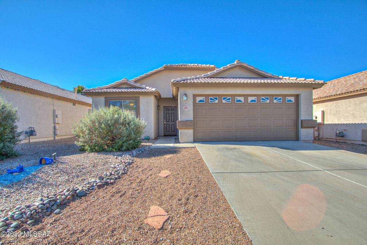 2867 Medallion Drive - Photo 1
