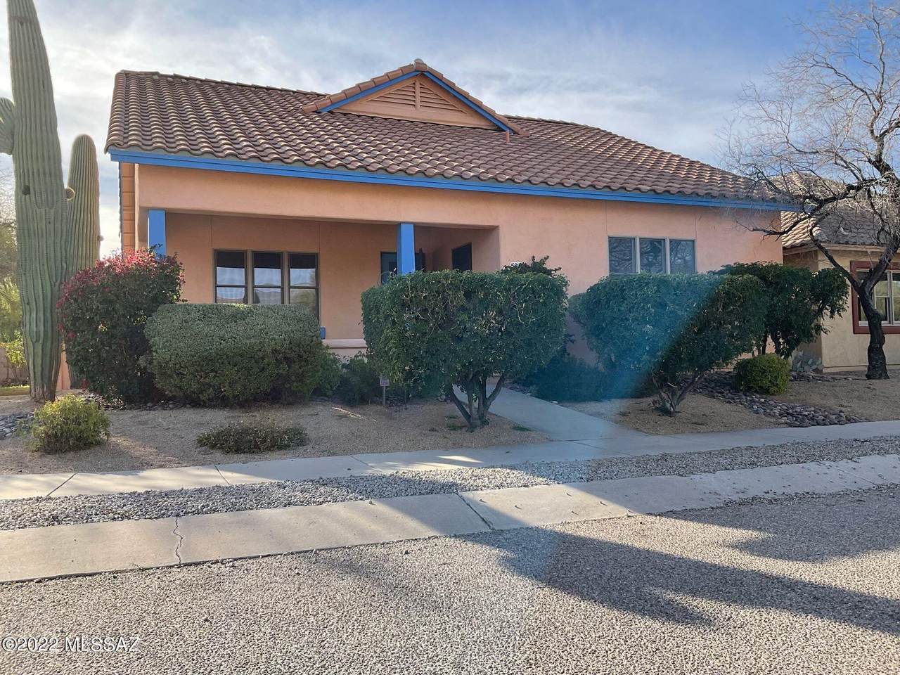 5212 Zenith Way - Photo 1