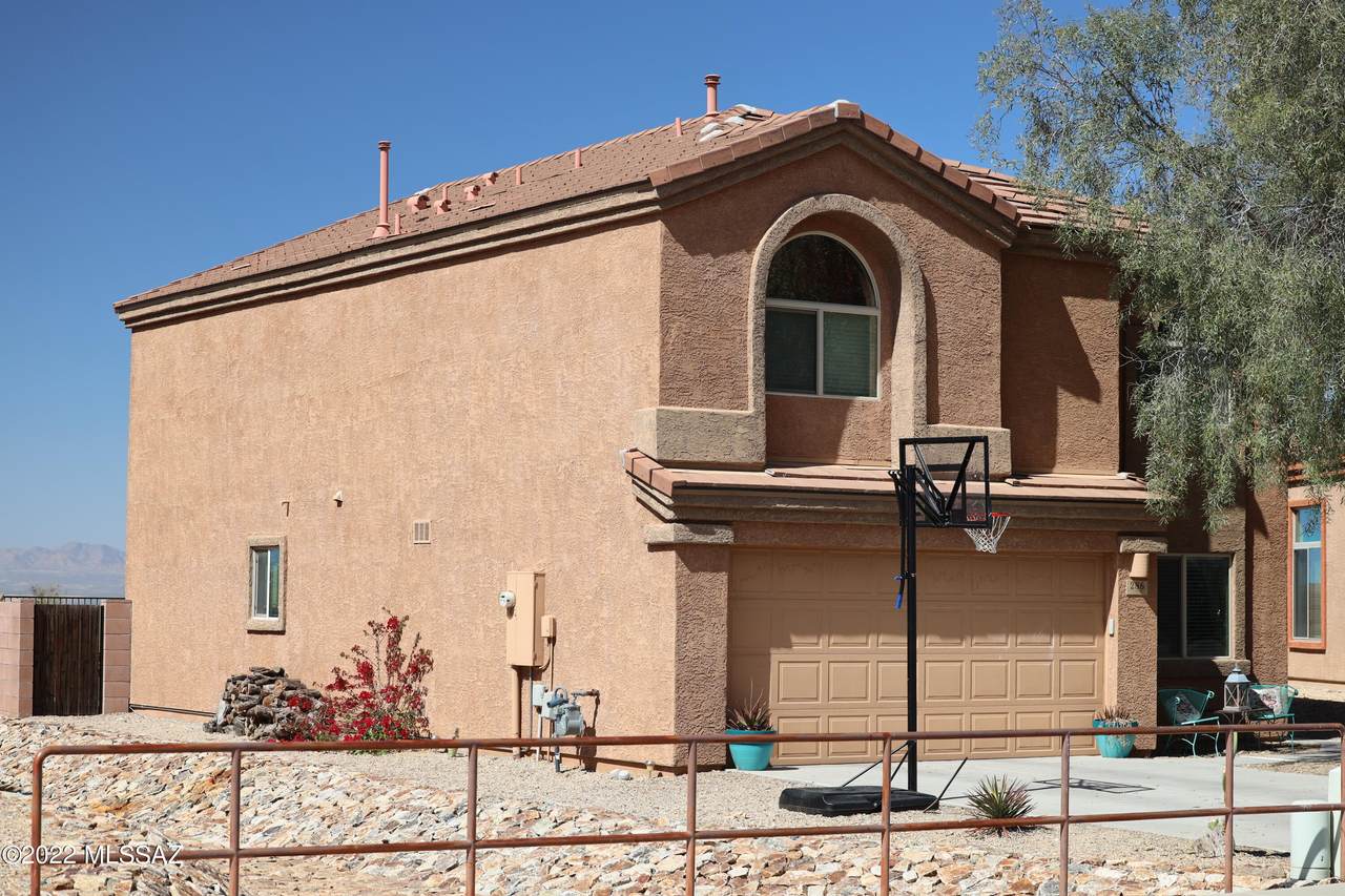 286 Princess Erica Drive - Photo 1