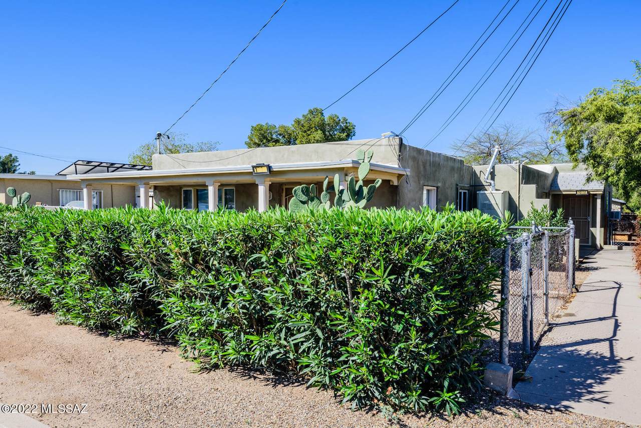 1013 Palo Verde Boulevard - Photo 1