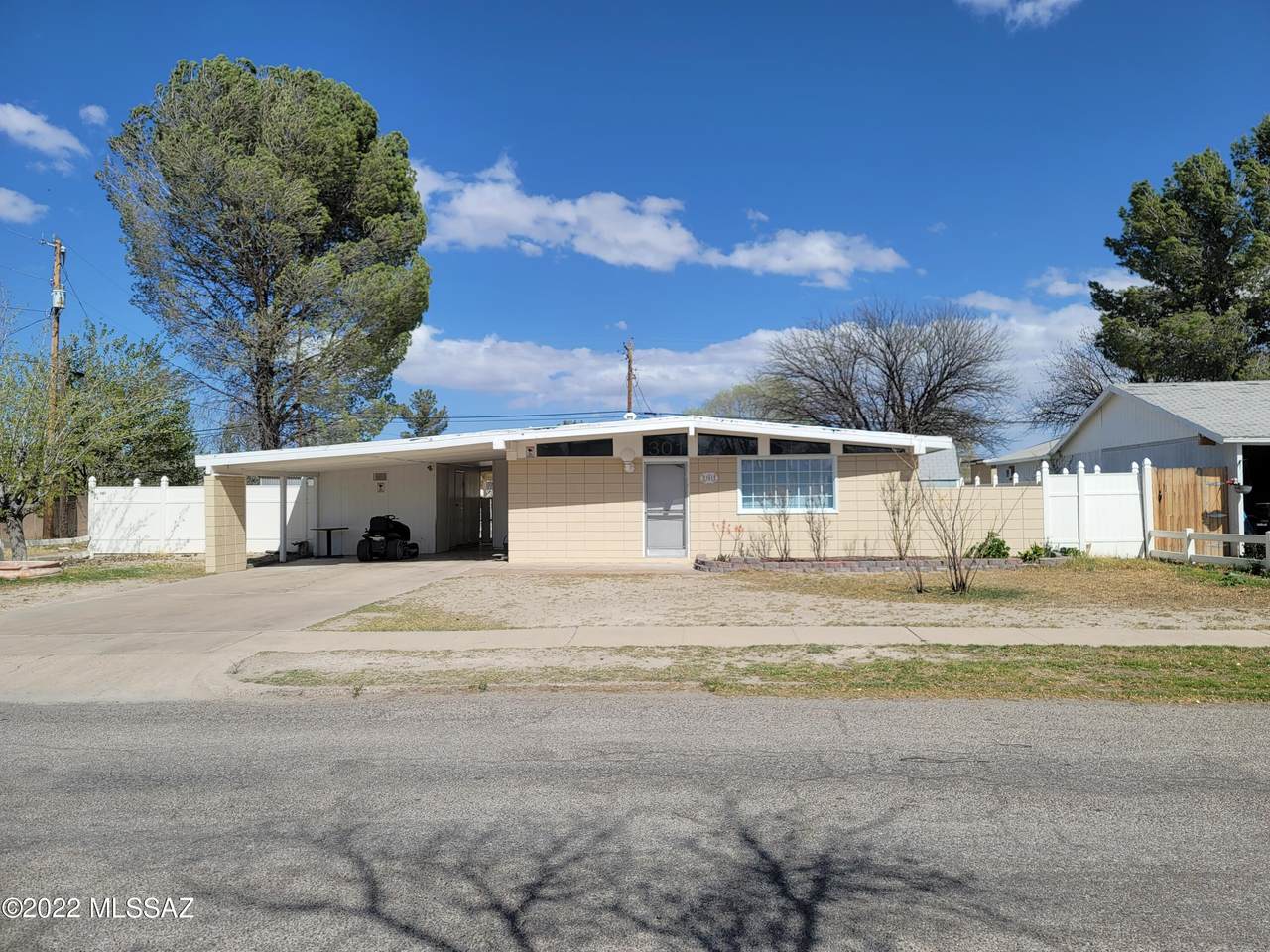 301 Casas Lindas Drive - Photo 1