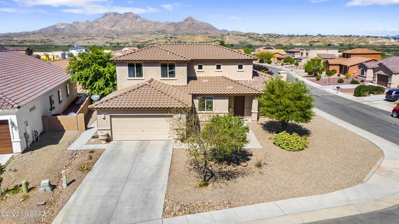 1081 Vista De Los Alamos - Photo 1
