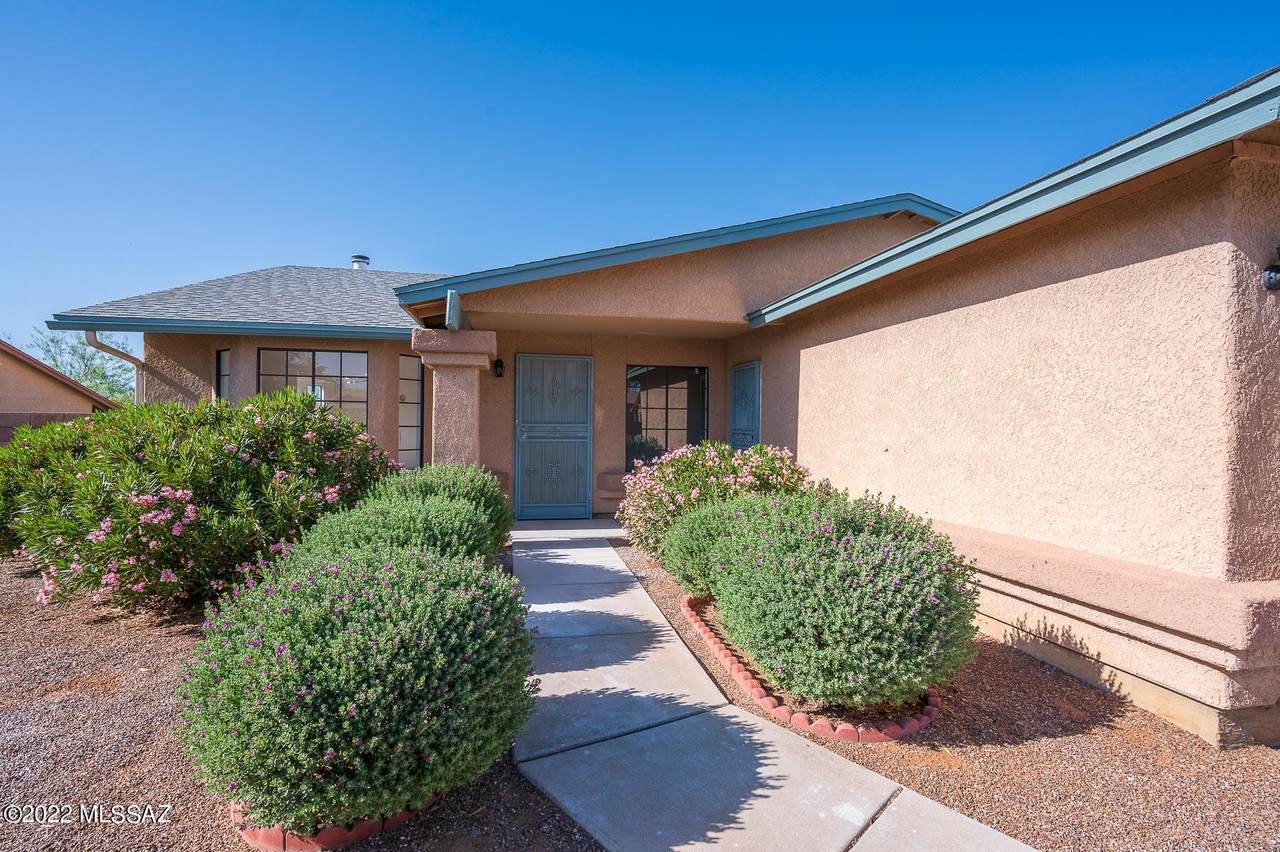 9981 Falcon Point Drive - Photo 1