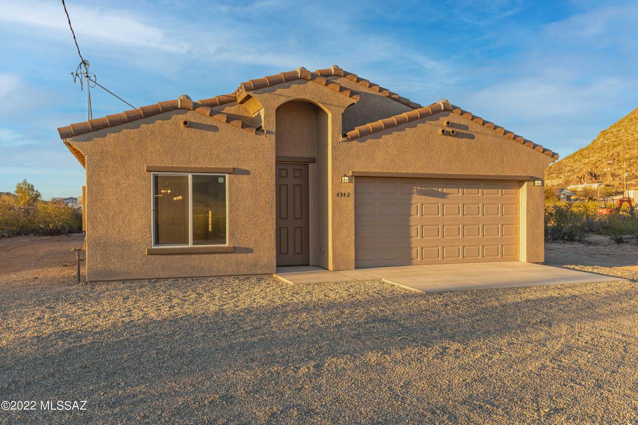 5760 Spencer Avenue - Photo 1