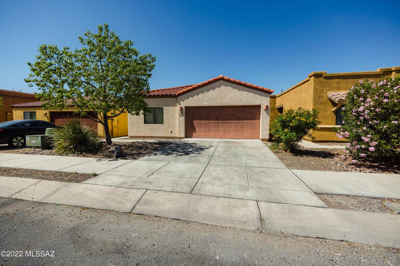 2768 Bell Hollow Place - Photo 1
