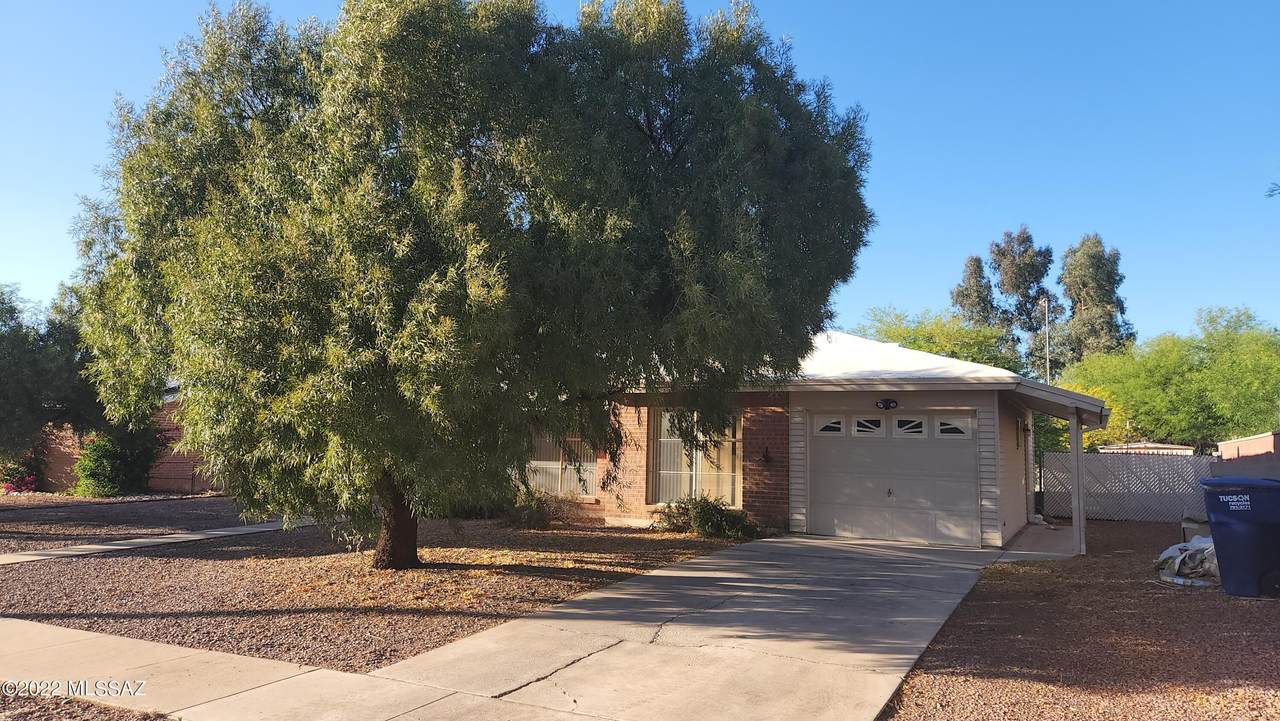 6433 Scarlett Street - Photo 1