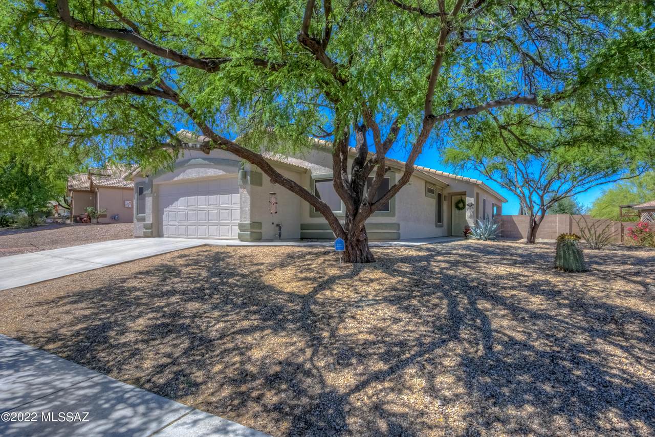 494 Sunny Rock Drive - Photo 1