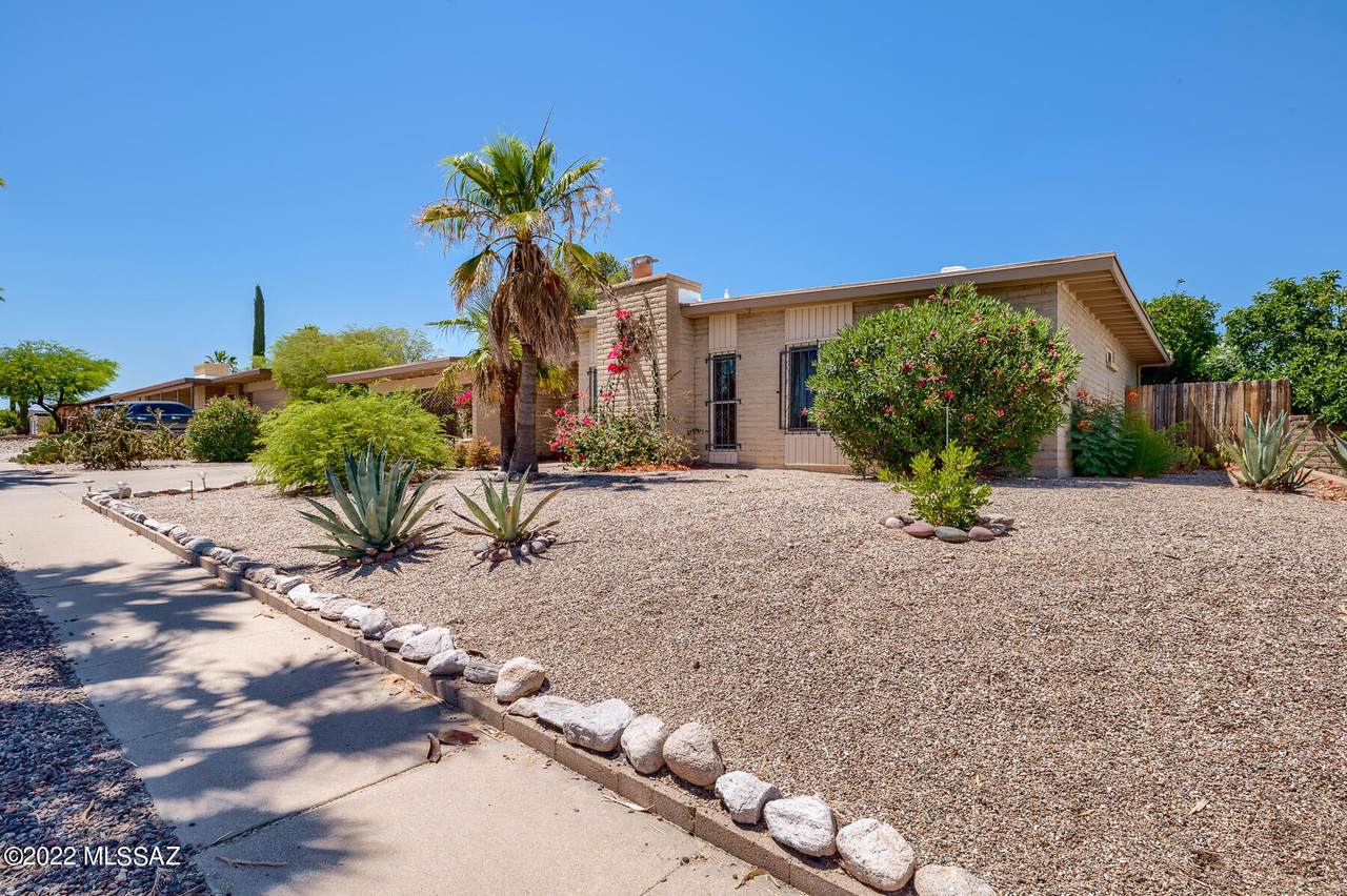 8921 7Th Street - Photo 1