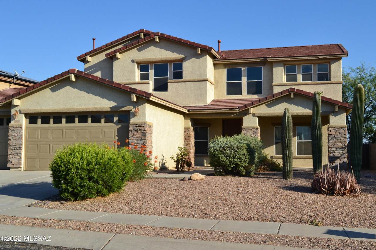5565 Copperhead Drive - Photo 1