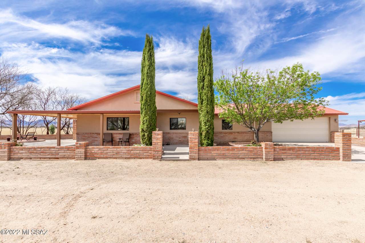 2311 Haskell Avenue - Photo 1