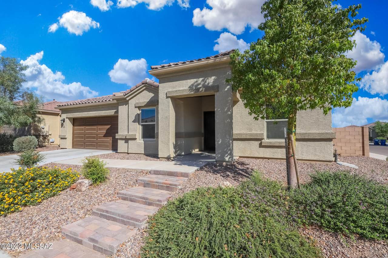 8832 Blakebrook Road - Photo 1