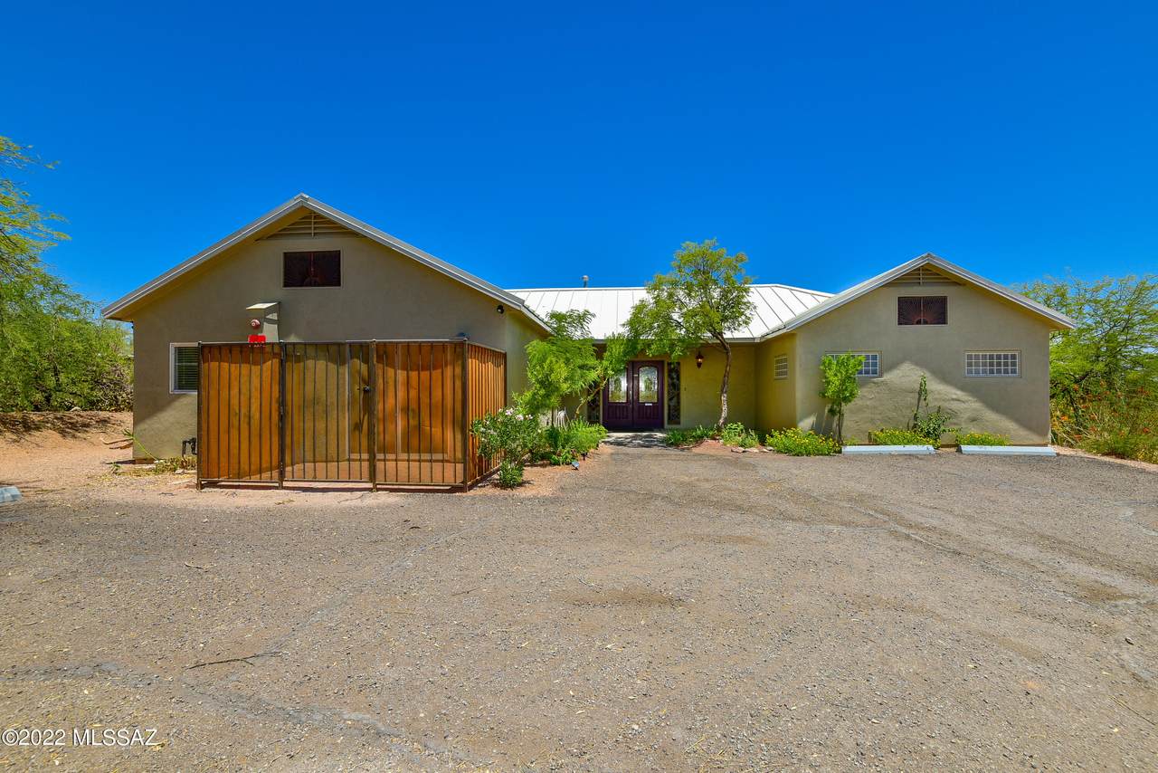 2732 Monte Vista Drive - Photo 1