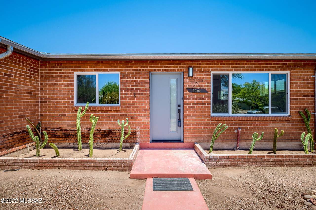 2901 Seneca Street - Photo 1