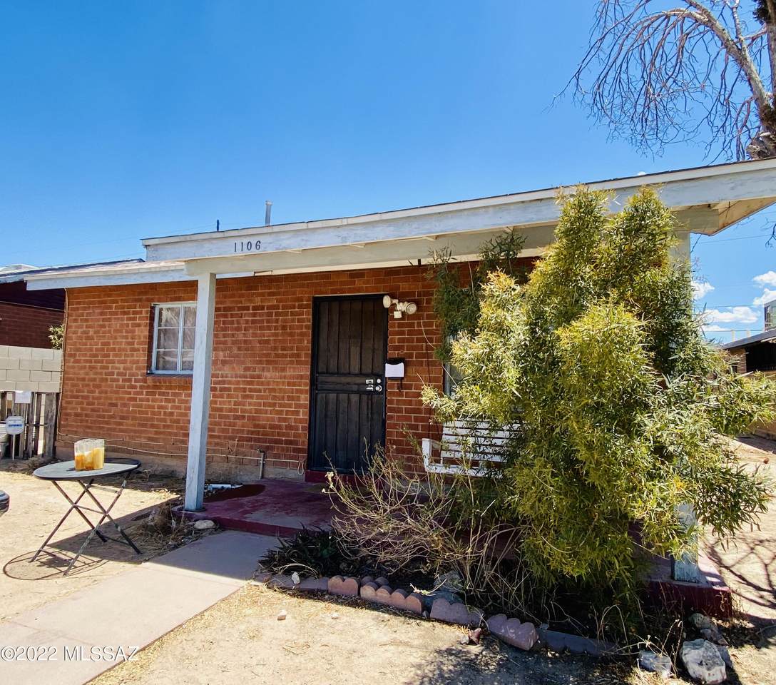 1106 Lee Street - Photo 1
