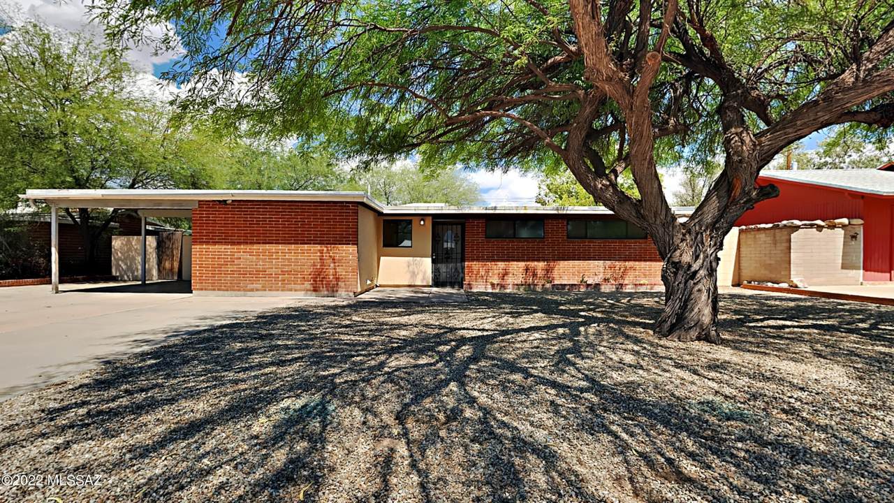 2872 Magnolia Avenue - Photo 1