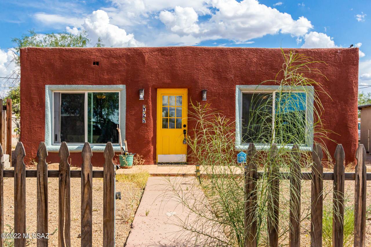 425 Palmdale Street - Photo 1