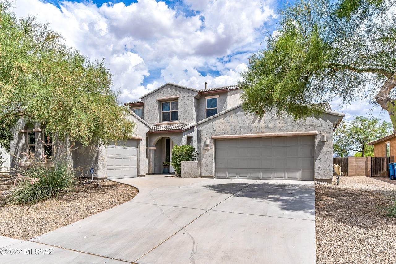 11635 Minneola Drive - Photo 1