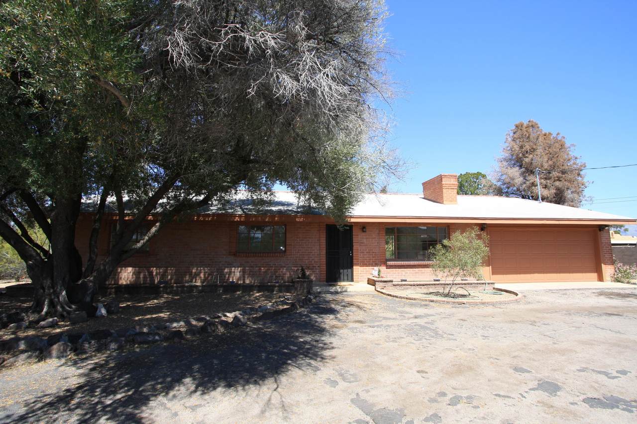 1729 Lind Road - Photo 1