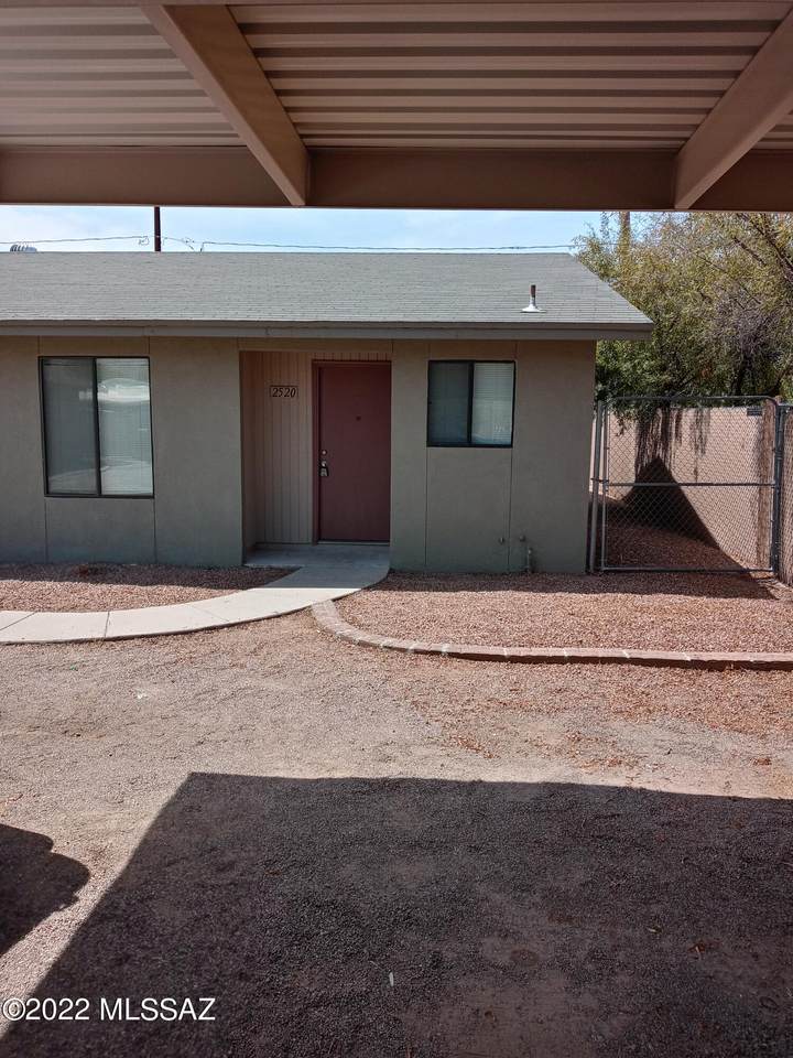 2520 Glenn Street - Photo 1