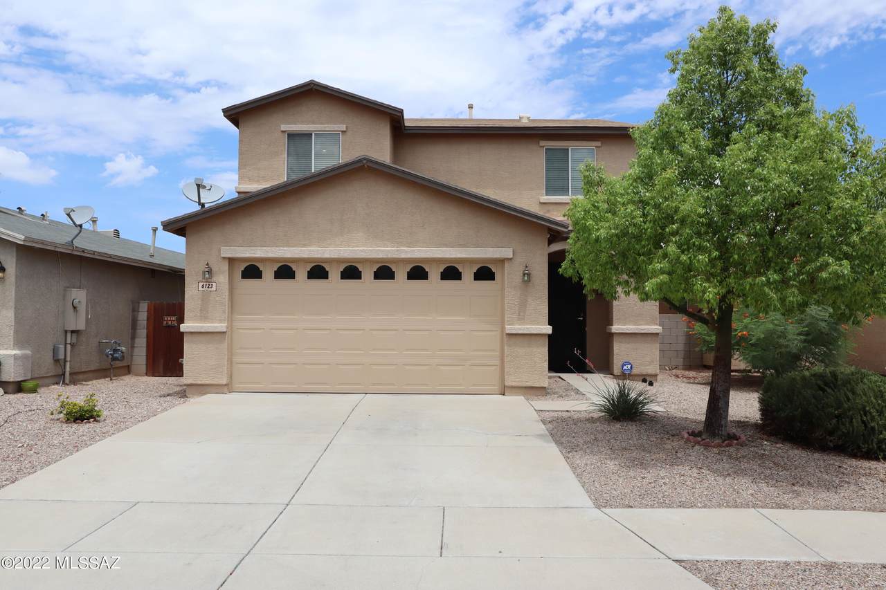 6123 Earp Wash Lane - Photo 1