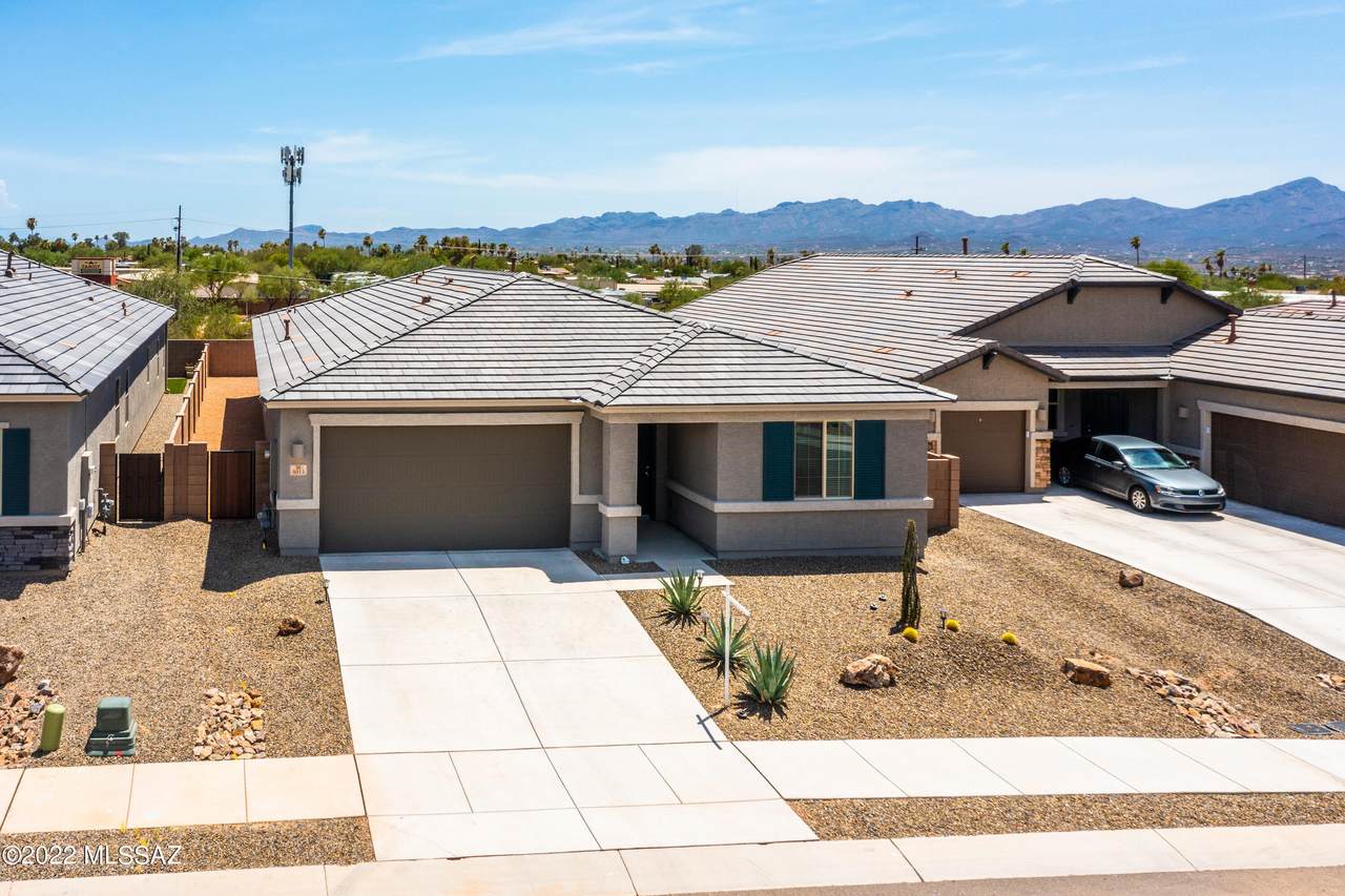 3913 Cape Aloe Court - Photo 1
