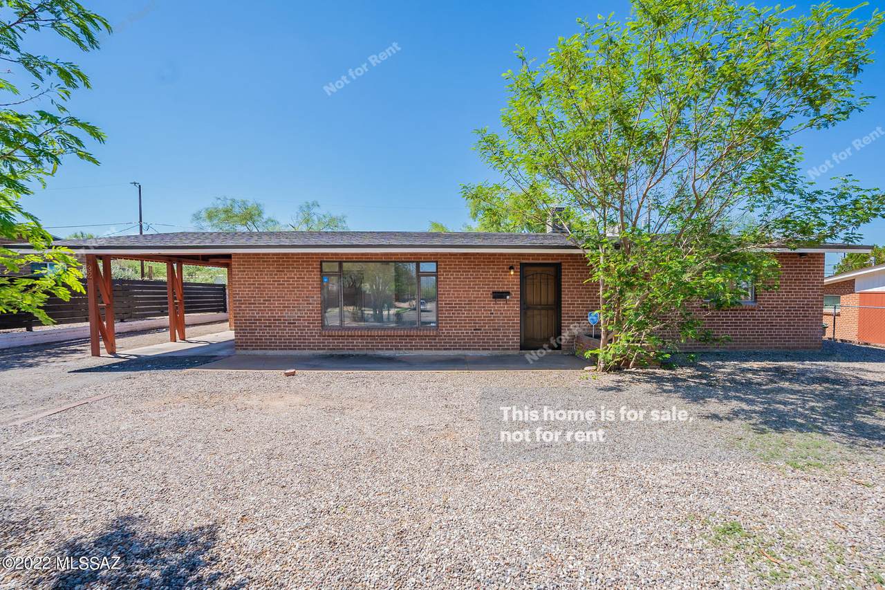 832 Glenn Street - Photo 1
