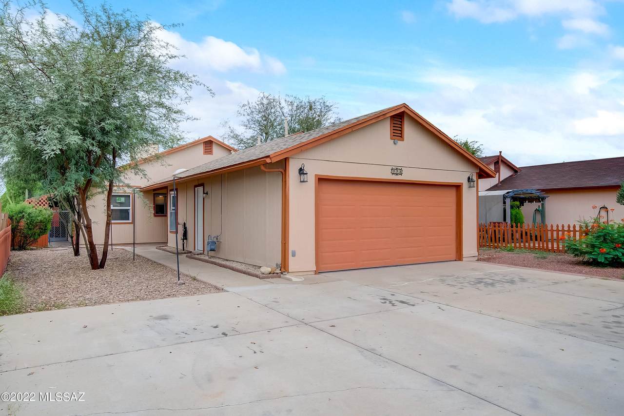 773 Alaska Street - Photo 1