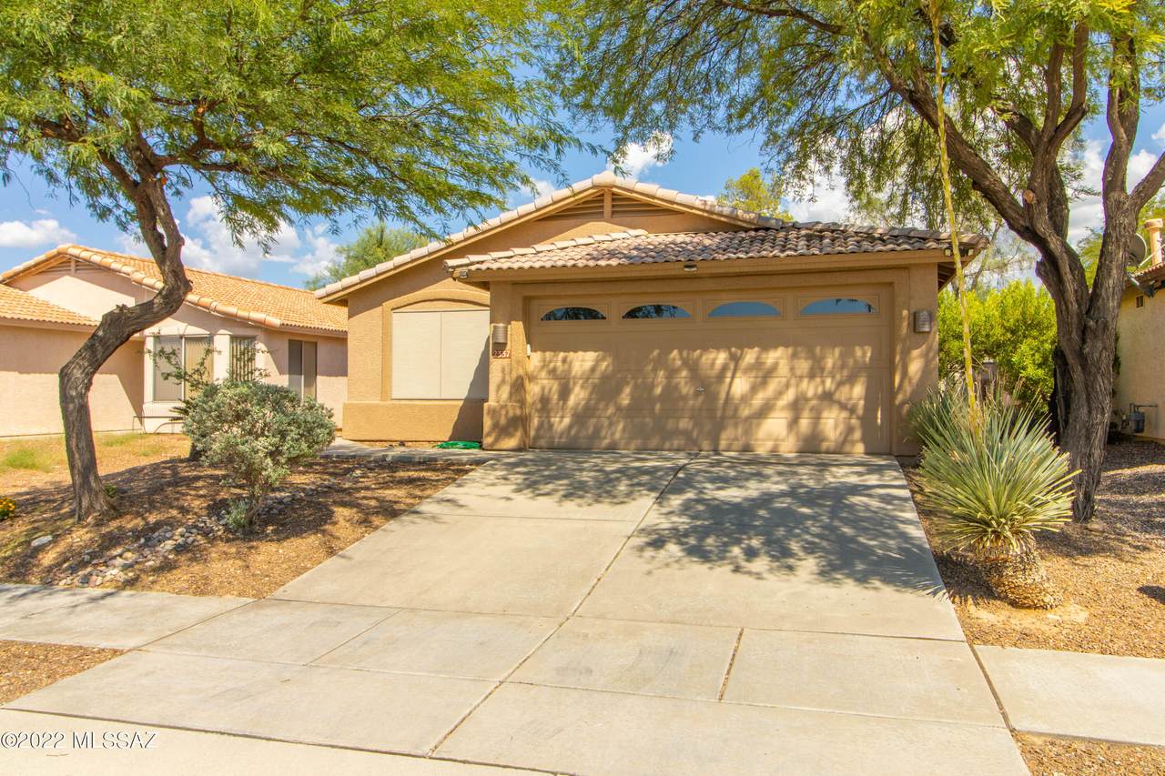 2337 Avenida Arroyo Rincon - Photo 1