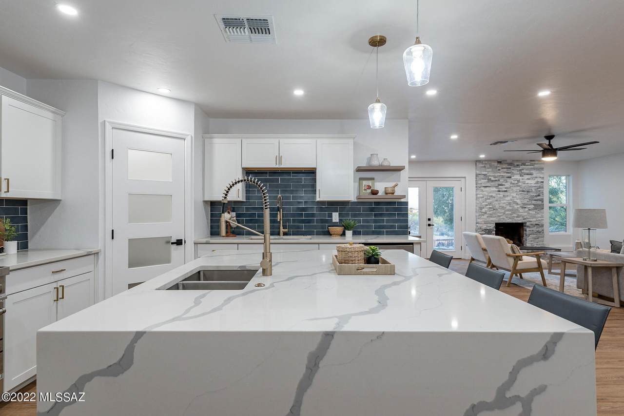 4548 Heatherwood Place - Photo 1