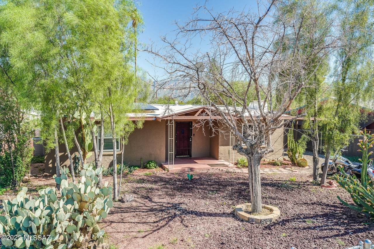 3247 Flower Street - Photo 1