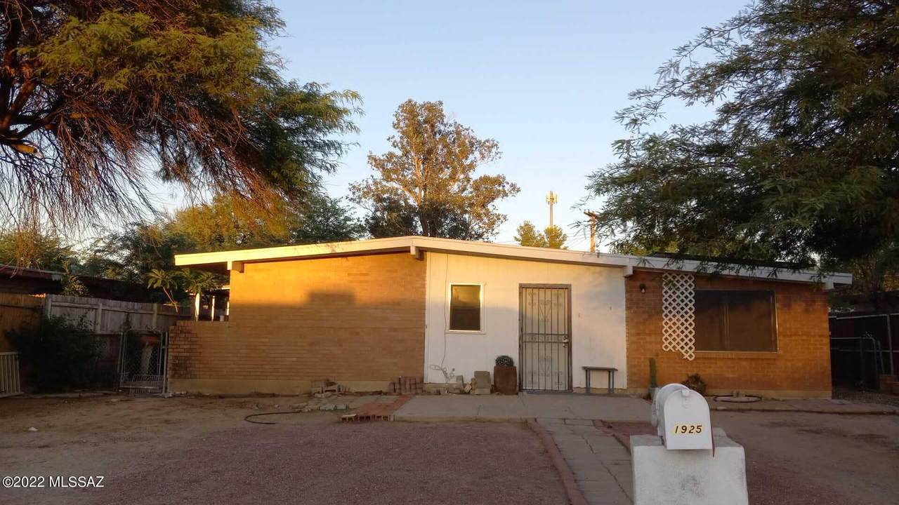 1925 Montezuma Avenue - Photo 1