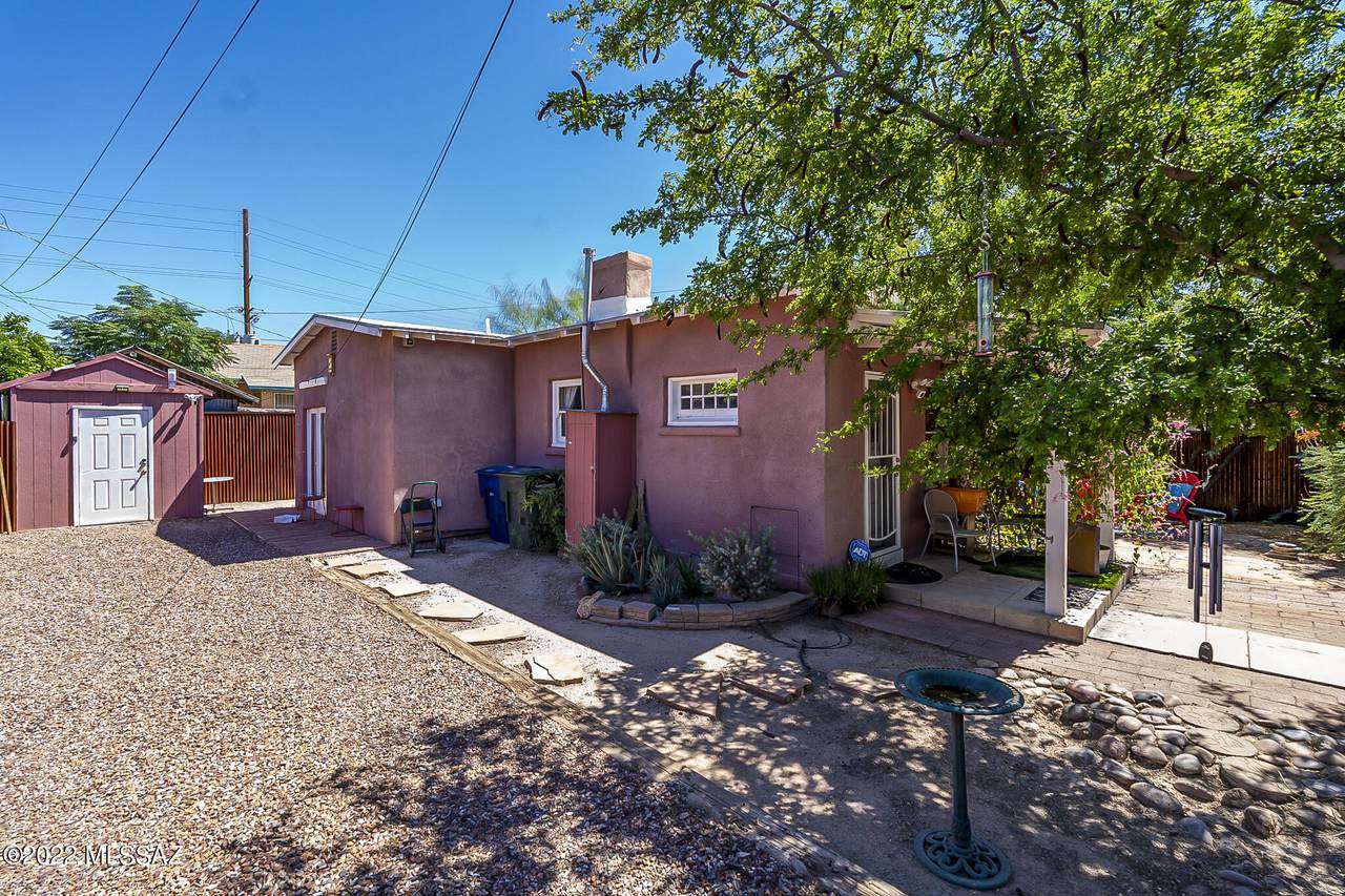 538 Hoff Avenue - Photo 1