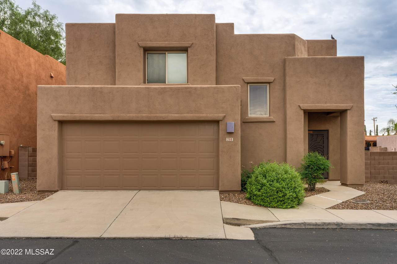 2918 Cardell Circle - Photo 1