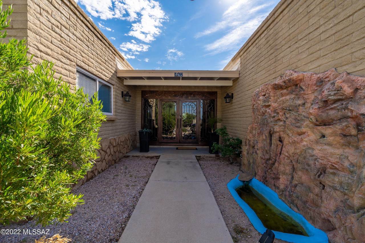 8422 Yellowstone Avenue - Photo 1
