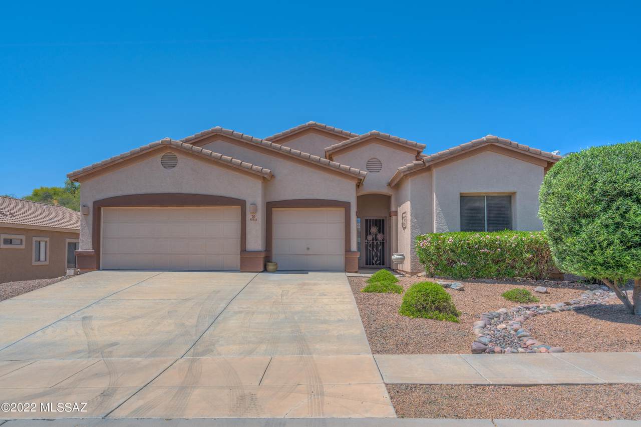 60944 Eagle Heights Drive - Photo 1