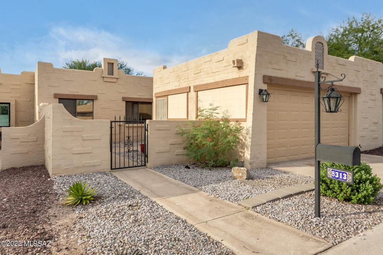 8313 Midnight Way - Photo 1