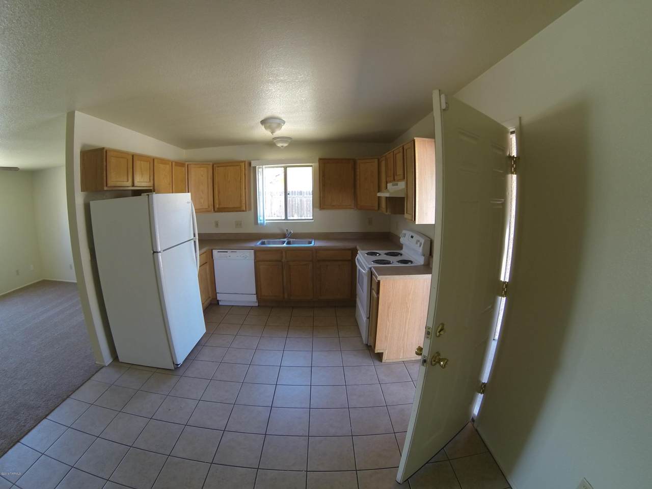 2443 Goyette Avenue - Photo 1