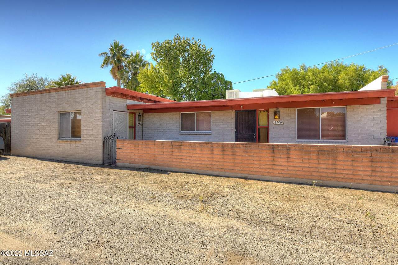 3540-3542 Flower Street - Photo 1