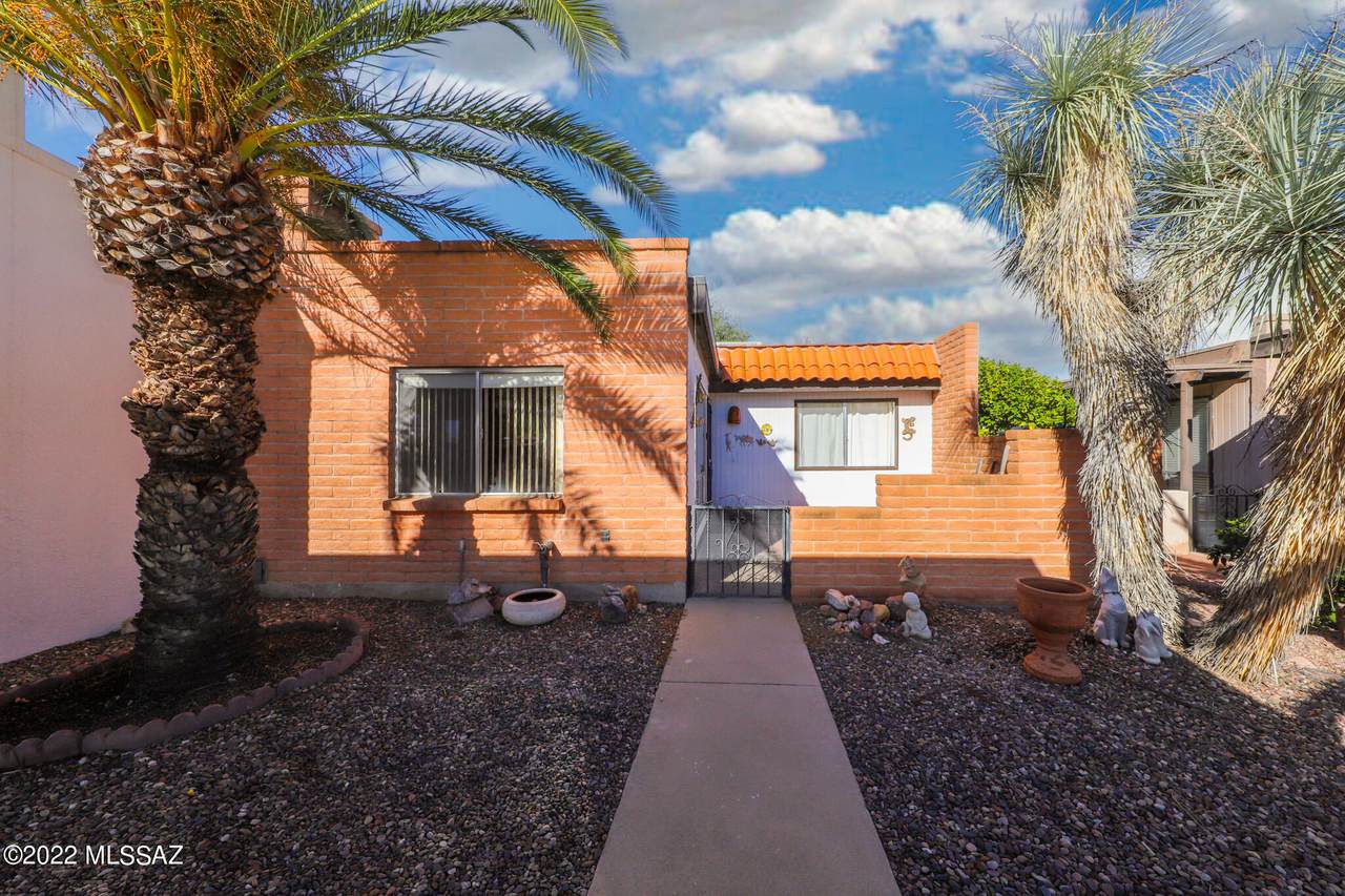 425 Calle Del Diablo - Photo 1